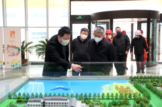 市委常委、副市長賈剛一行來潔晶檢查安全生產(chǎn)工作