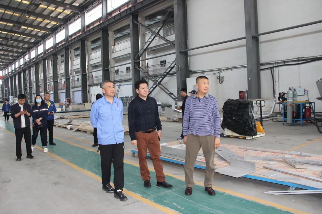 20260508潔晶集團到金馬工業(yè)集團洽談合作3